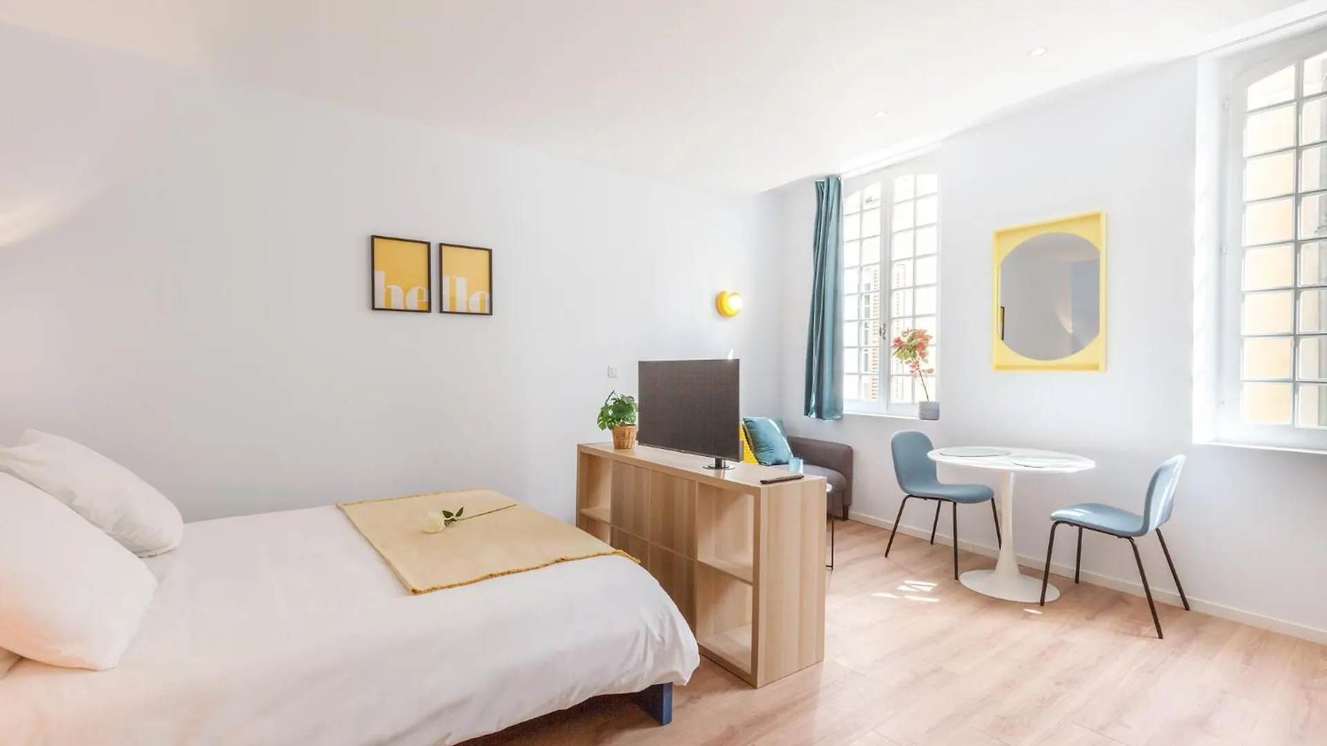 Daumas 3-Moderne Et Central تولون