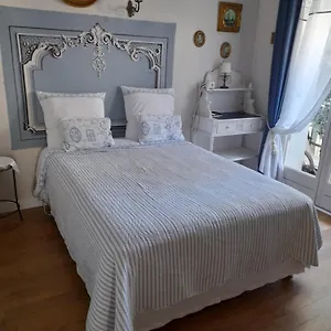 Bed & Breakfast Hotes Au Mourillon A 100 M Des Plages, Tolone